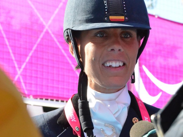 Para-equestrian: GOUD voor Michèle George op de Paralympics!