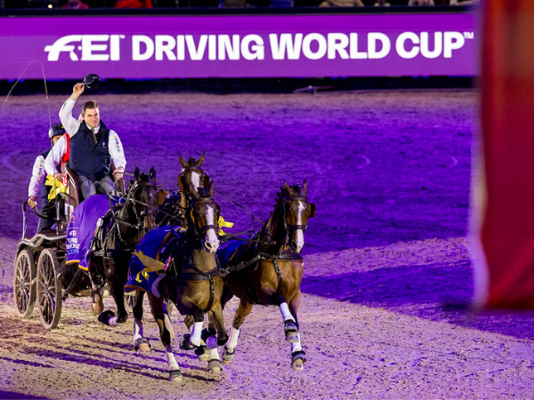 Mennen: Dries Degrieck wint Wereldbekermanche Leipzig
