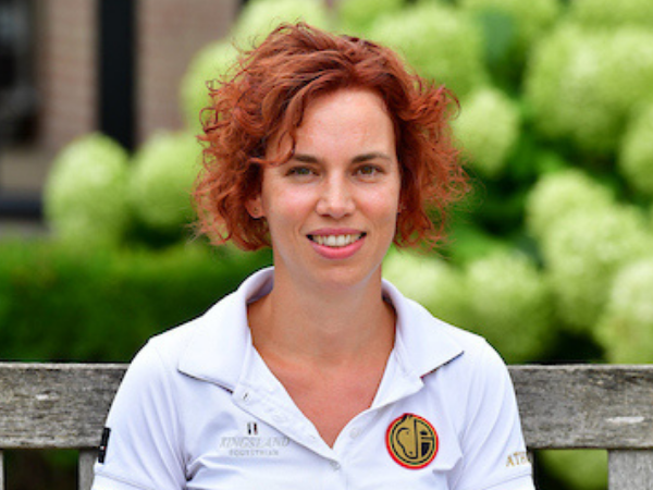 Topsport: Evi Vereecke behaalt diploma ‘Belgian Olympic Academy’
