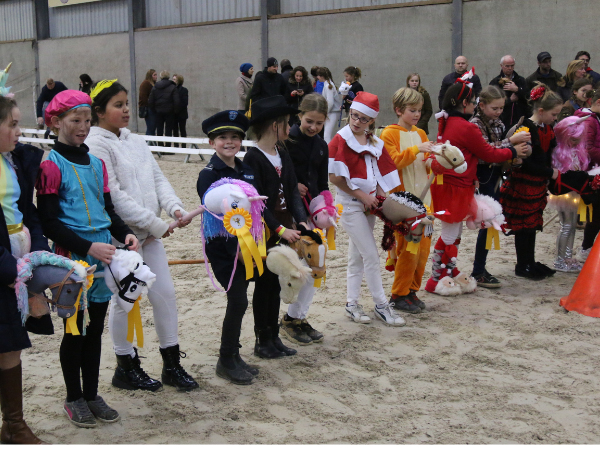 Clubs: Selectiewedstrijden Stokpaardrijden – Op weg naar de finale op Jumping Mechelen!