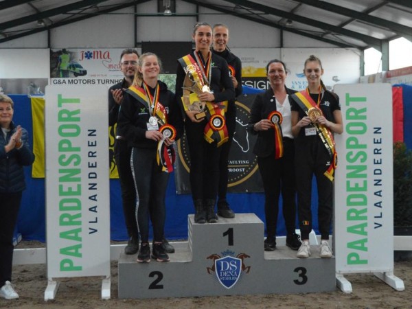 Voltige: Lauren Vanlerberghe voor de 12e keer Belgisch Kampioen!